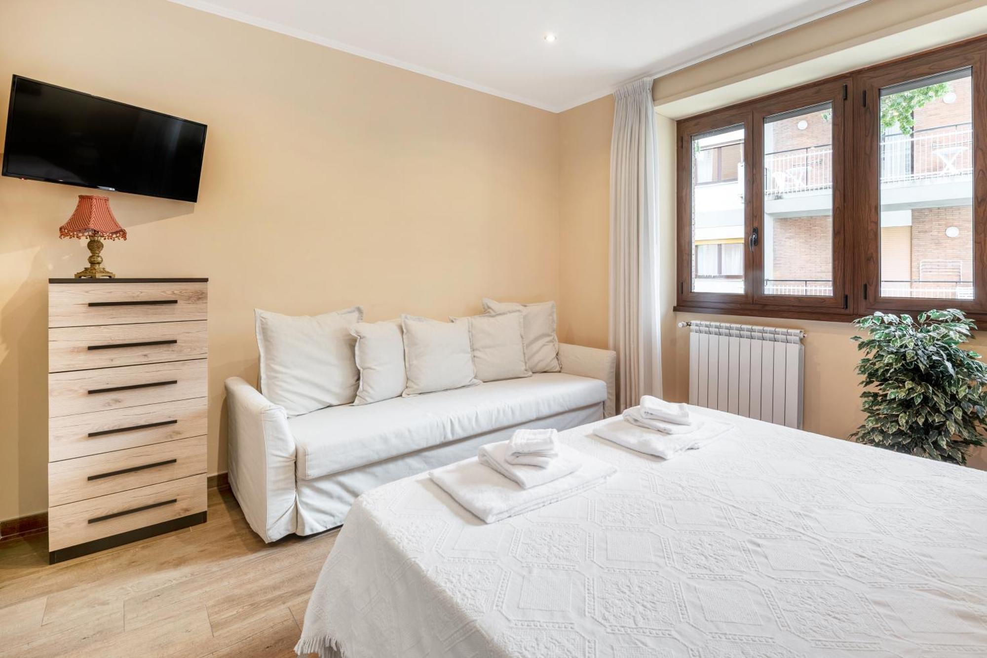 Apartment Dream Ii